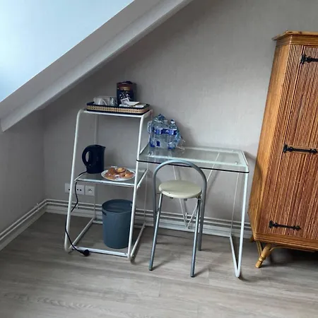 Проживание в семье Privee